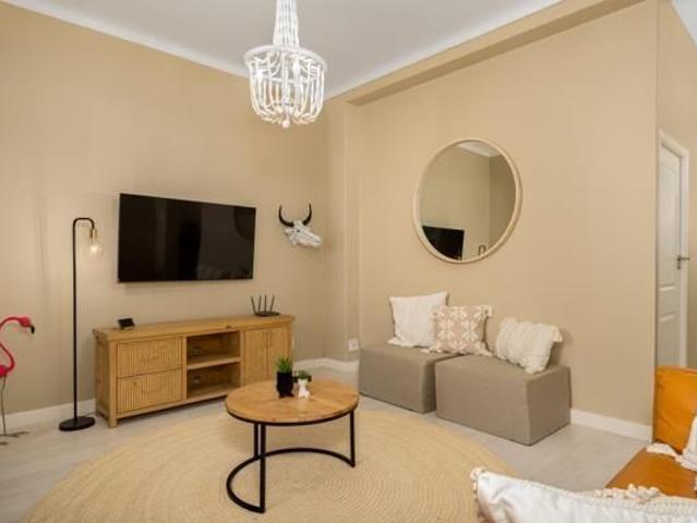 1 Bedroom Apartment in Sea Point
