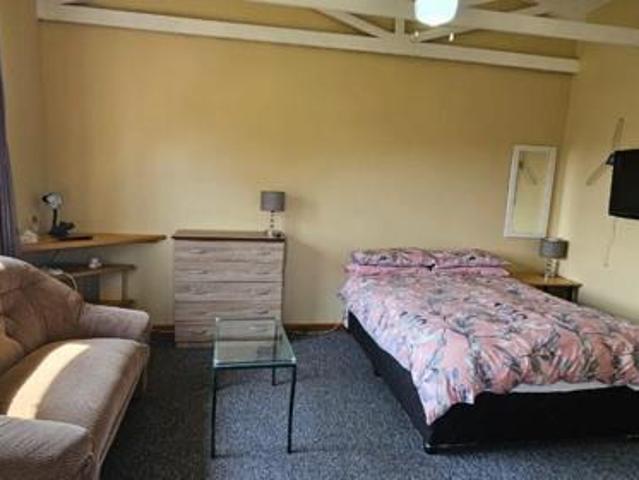 1 Bedroom Apartment in Sherwood and surrounds