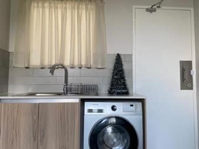 1 Bedroom Apartment in Shere
