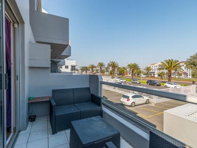 1 Bedroom Apartment in Table View