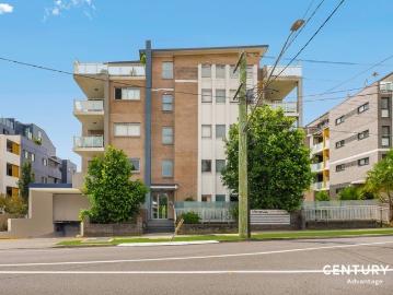 1 Bedroom Apartment in the heart of Wentworthville !