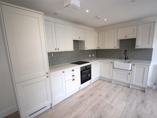 1 bedroom Apartment in the heart of Leigh on Sea with 1 Allocated Parking Space