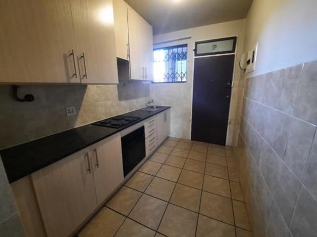 1 Bedroom Apartment in Vanderbijlpark CE1