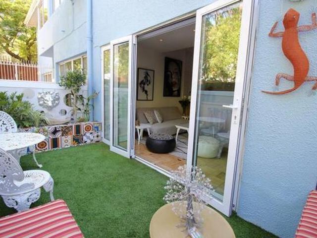 1 Bedroom Apartment in Vredehoek