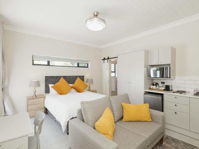 1 Bedroom Apartment in Vredenburg