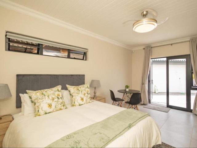 1 Bedroom Apartment in Vredenburg
