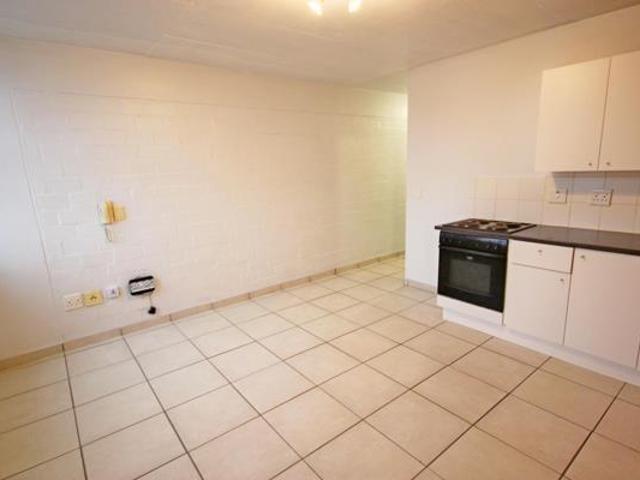 1 Bedroom Apartment in Wynberg