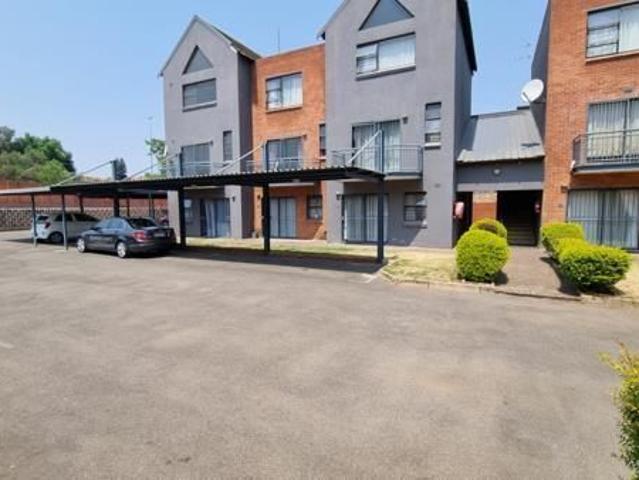1 Bedroom Apartment in Weltevreden Park