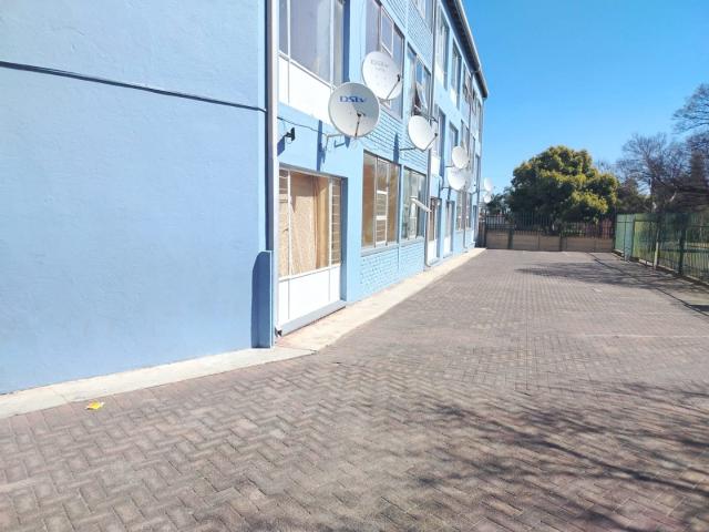 1 Bedroom Apartment in Witpoortjie