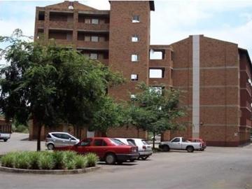 1 Bedroom Apartment in Zwartkop