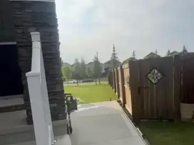 1 Bedroom Apartment Leduc AB 102794847