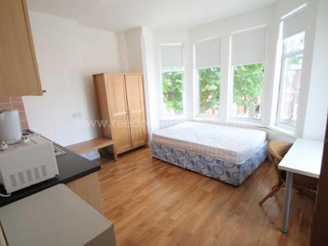 1 Bedroom Apartment Lenton East Midlands 98286473