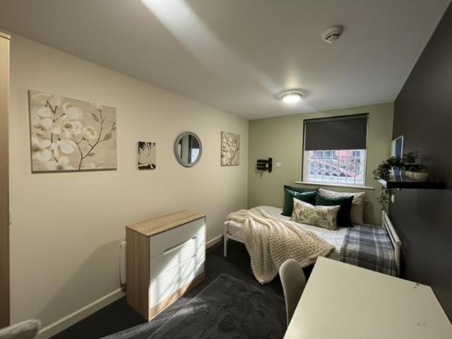 1 Bedroom Apartment Lenton East Midlands 99367381