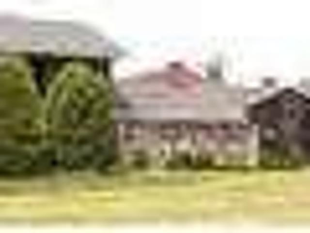 1 bedroom Apartment Located in a country setting with peace. Cat OK!