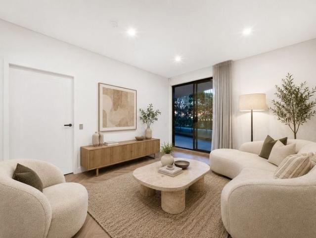 1 bedroom apartment located minutes away from Asquith Station