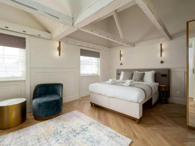 1 Bedroom Apartment London London 104364590