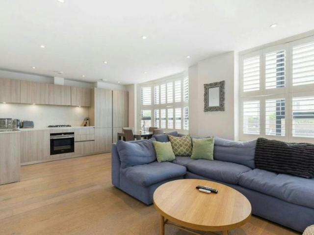 1 Bedroom Apartment London London 102884718