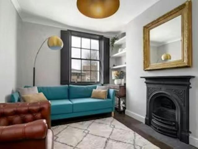 1 Bedroom Apartment London London 103356995