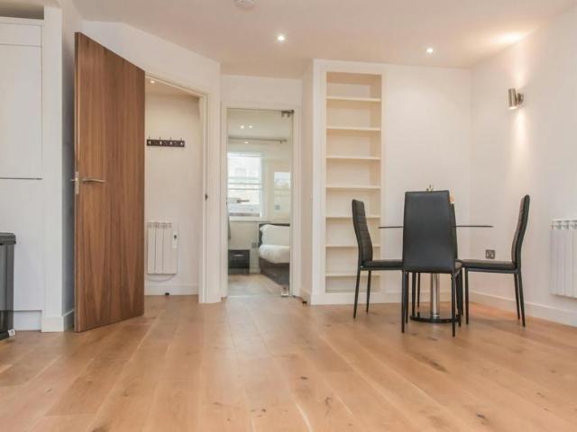 1 Bedroom Apartment London London 91454751