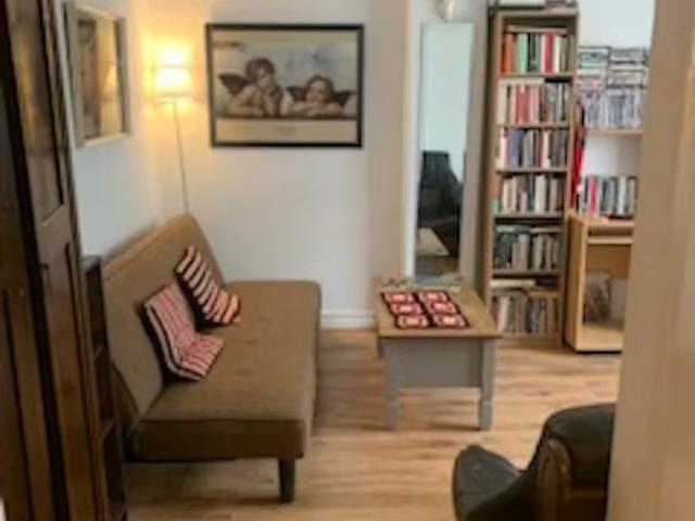 1 Bedroom Apartment London London 97438027