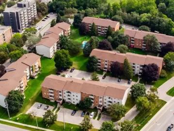 Berkshire Village, London, Ontario