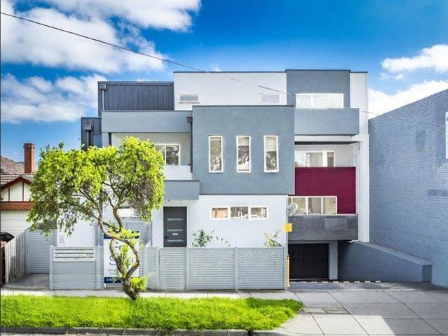 1 Bedroom Apartment Prime Mentone Location
