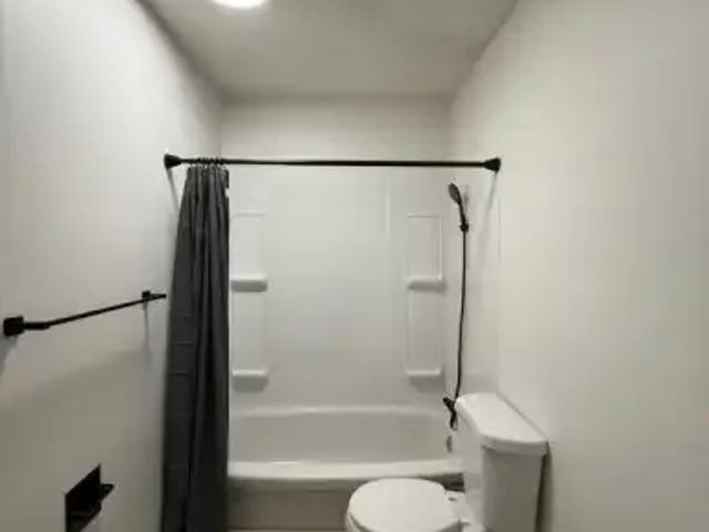1 Bedroom Apartment Regina SK 98186750