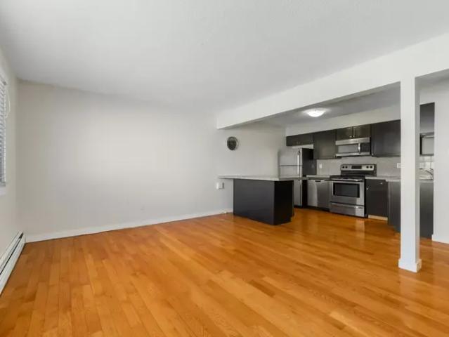 1 Bedroom Apartment Regina SK 103487081