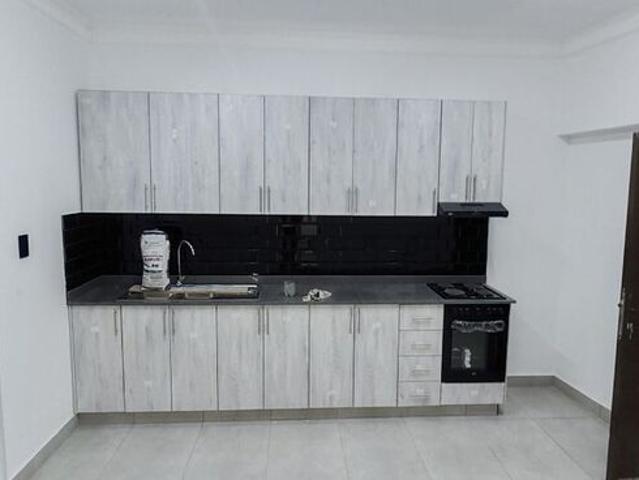 1 Bedroom apartment rented in Arena Park, Chatsworth