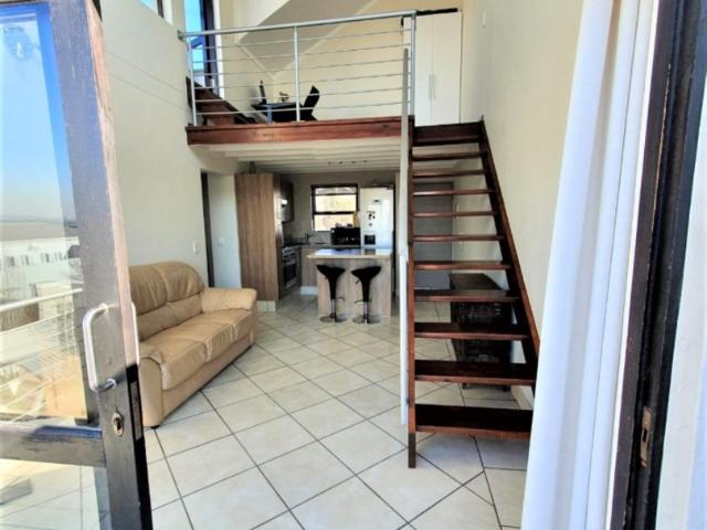 1 Bedroom Apartment Rented in Douglasdale