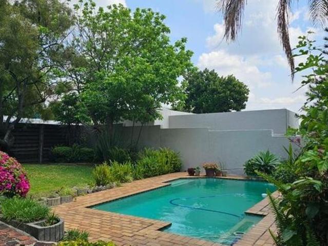 1 Bedroom apartment rented in Ferndale, Randburg