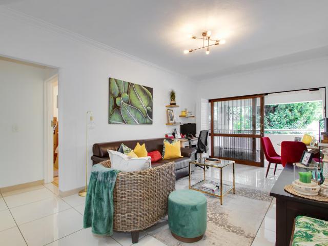 1 Bedroom Apartment Rented in Melrose