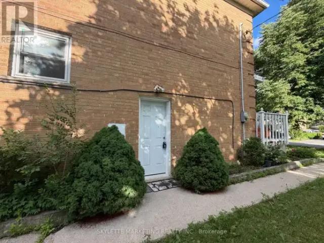 1 Bedroom Apartment Richmond Hill ON 103368070