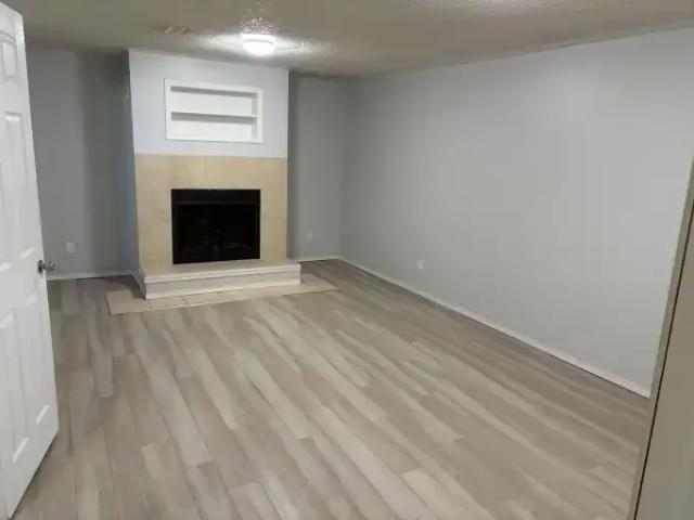 1 Bedroom Apartment St. Albert AB 104782684