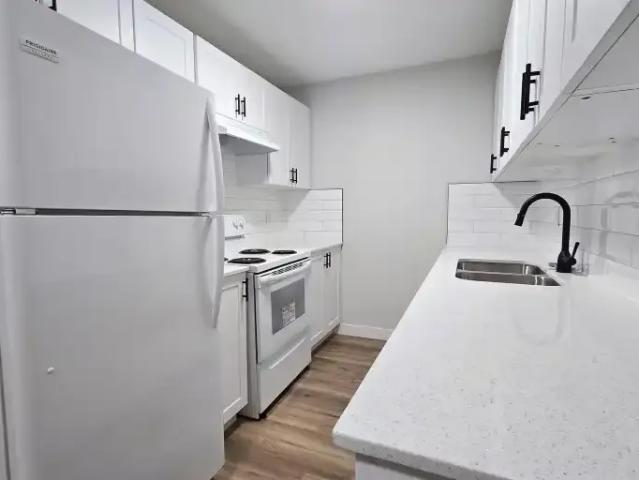 1 Bedroom Apartment St. Albert AB 105166912