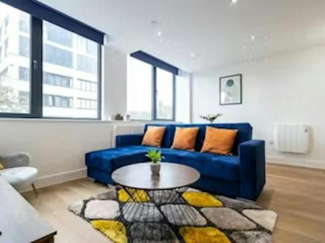 1 Bedroom Apartment Stretford Stretford 101587556