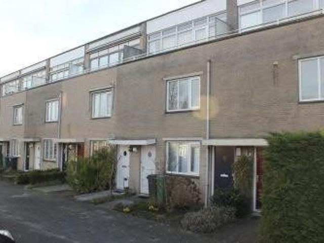 1 bedroom Apartment Surface Area: 60m2 Unfurnished