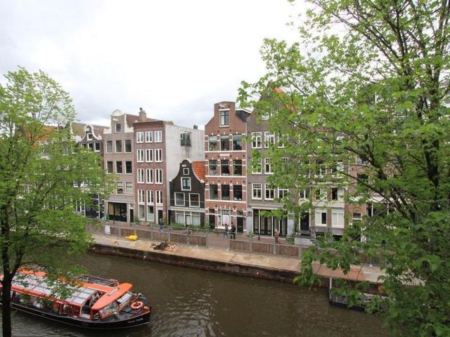 1 bedroom Apartment Surface Area: 70m2 Unfurnished