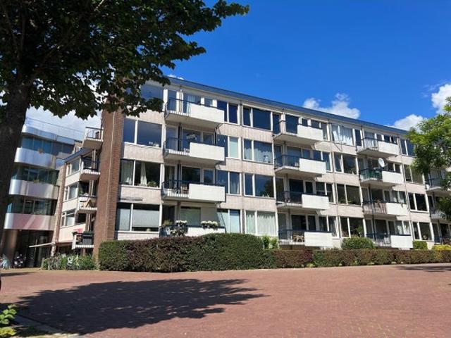 1 bedroom Apartment Surface Area: 80m2 Furnished Available from: 2026 09 01