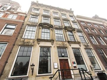 1 bedroom Apartment Surface Area: 92m2 Furnished