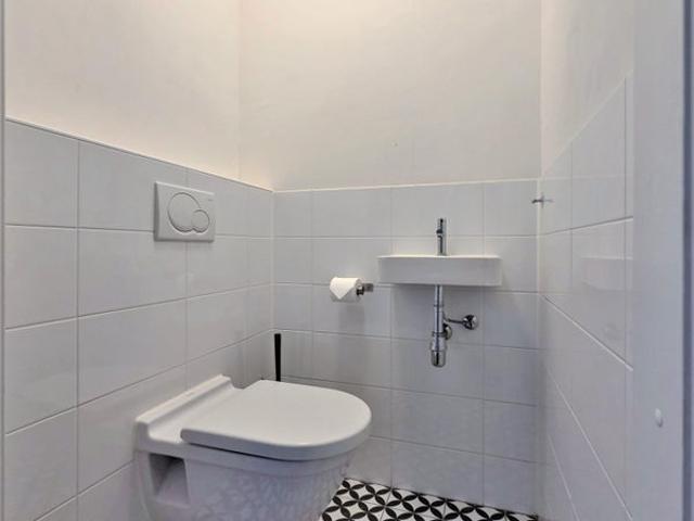 1 bedroom Apartment Surface Area: 102m2 Unfurnished Available from: 2026 09 01