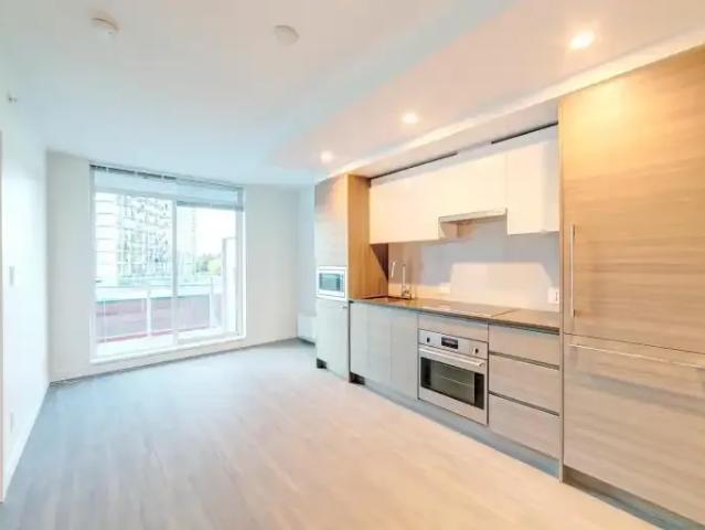 1 Bedroom Apartment Surrey BC 105281886