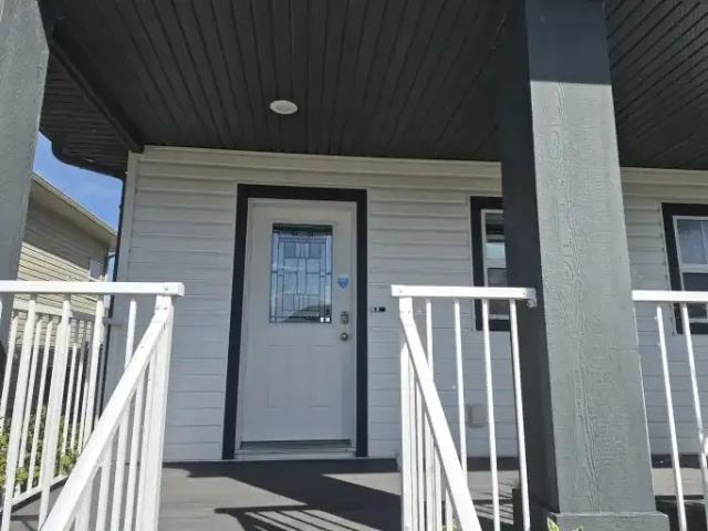 1 Bedroom Apartment Sylvan Lake AB 105281800