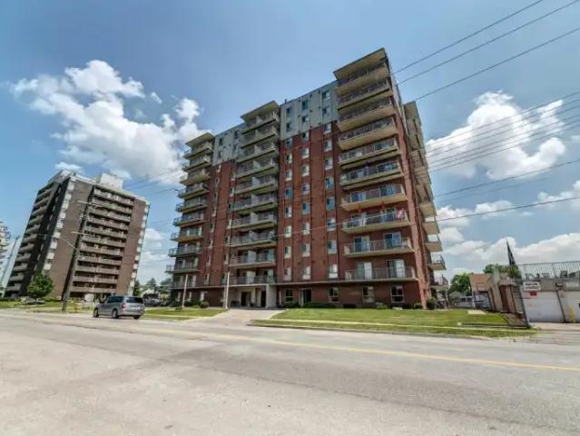 1 Bedroom Apartment Sarnia ON LS104840313