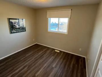 1 Bedroom Apartment Sherwood Park AB 103322125