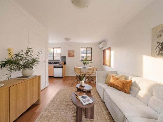 1 Bedroom Apartment Thornbury VIC 102761102