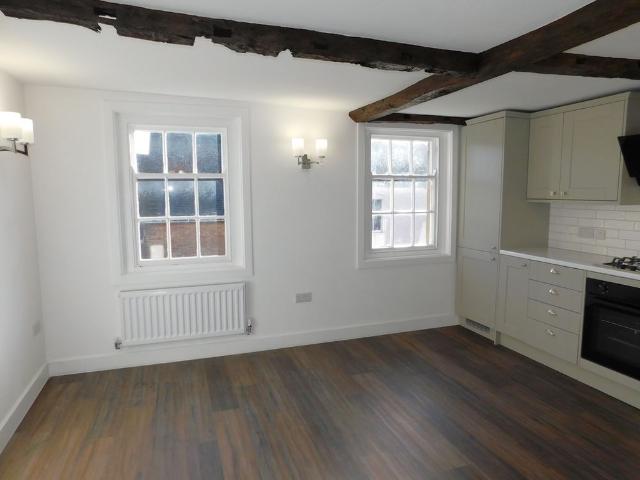 1 bedroom apartment to let