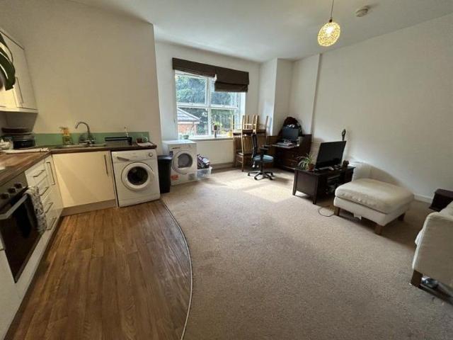 1 Bedroom Apartment To Let