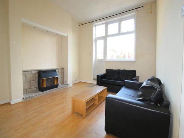 1 Bedroom Apartment Available Arranging tenancy