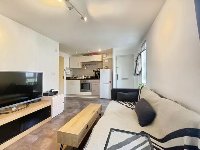 1 bedroom Apartment to let